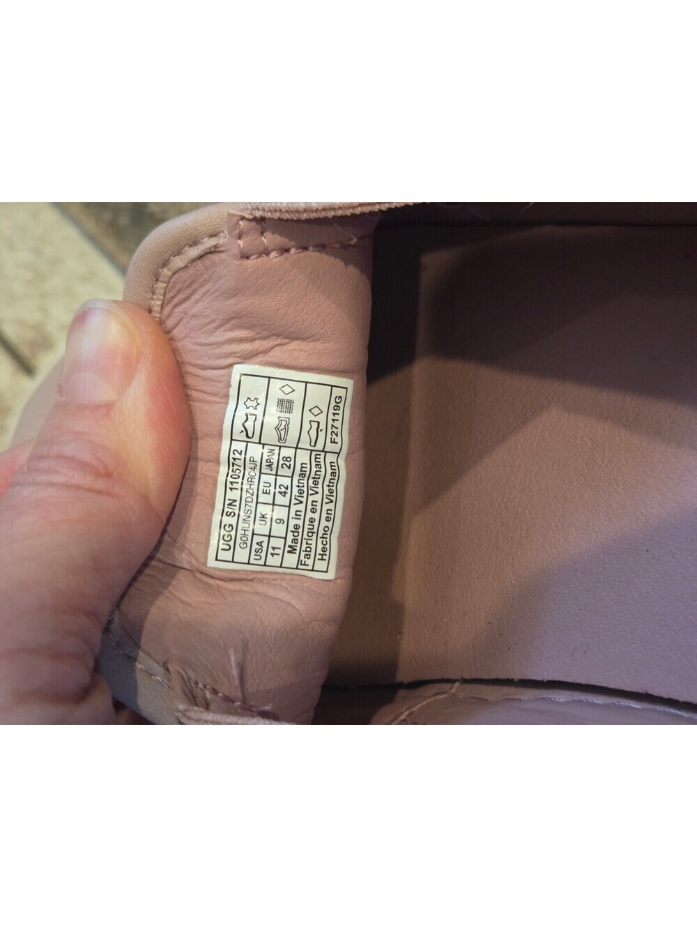UGG Women's Jass slip-on sneakers in a dusty rose leather / white platform sole - Picture 10 of 11